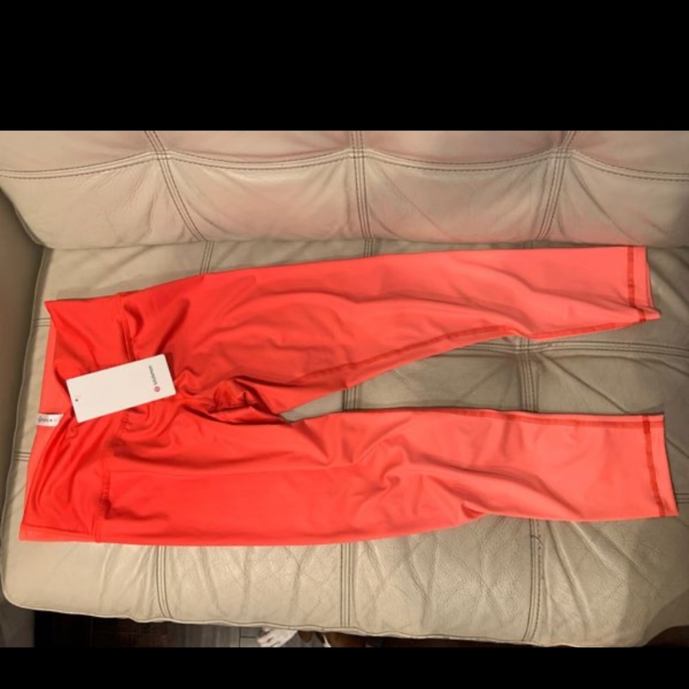 Lululemom Leggings Brand New Size 10 - Picture 2 of 4